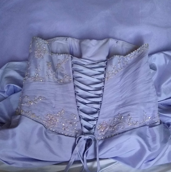 Lilac Prom Princess Dress - Picture 4 of 5